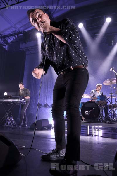 FUTURE ISLANDS - 2017-05-09 - PARIS - Elysee Montmartre - 